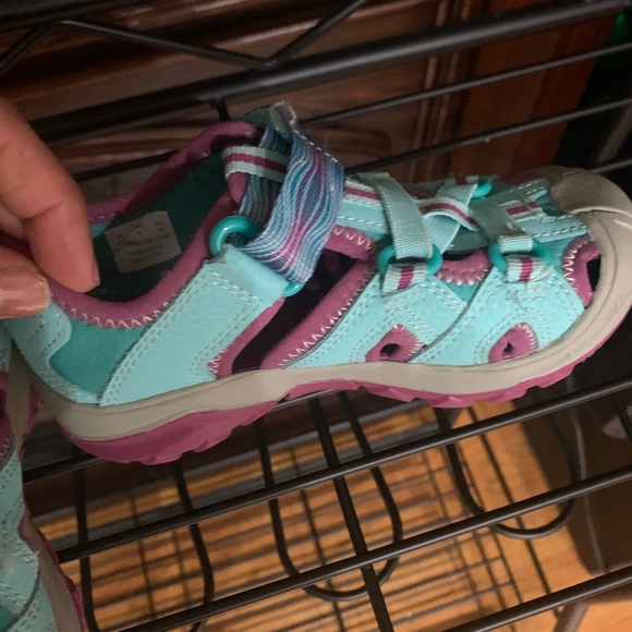 Merrell Other - Girl sandals